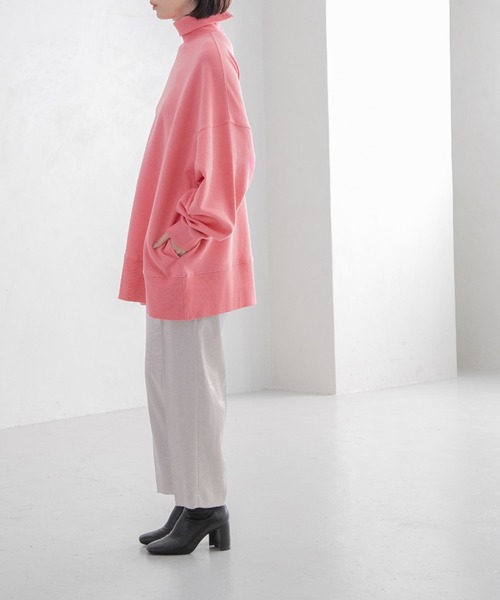 yuw（ユウ）の「サテンテーパードパンツ　165773（その他パンツ・レディース・ブラック/シルバー/グリーン・MEDIUM/LARGE）」の5枚目の写真