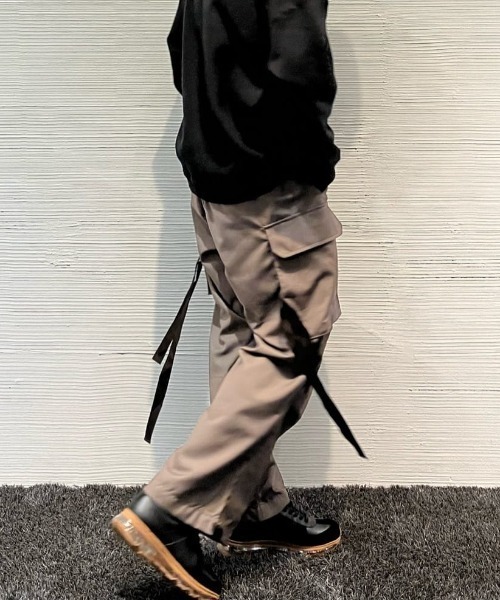 Toironier（トワロニエ）の「Toironier/トワロニエ/CARGO PANTS（カーゴパンツ・メンズ・ベージュ/ブラック・1/2）」の5枚目の写真