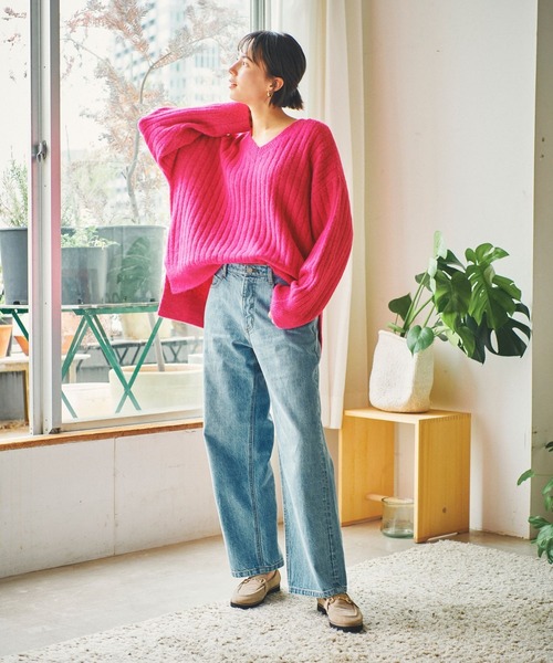 BAYFLOW（ベイフロー）の「ワイドリブＶネックニットプルオーバー（ニット/セーター・レディース・グリーン/ピンク/ブルー/オフホワイト/チャコールグレー・FREE）」の6枚目の写真