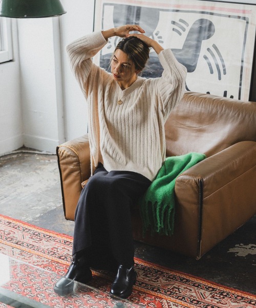 BAYFLOW（ベイフロー）の「ワイドリブＶネックニットプルオーバー（ニット/セーター・レディース・グリーン/ピンク/ブルー/オフホワイト/チャコールグレー・FREE）」の8枚目の写真