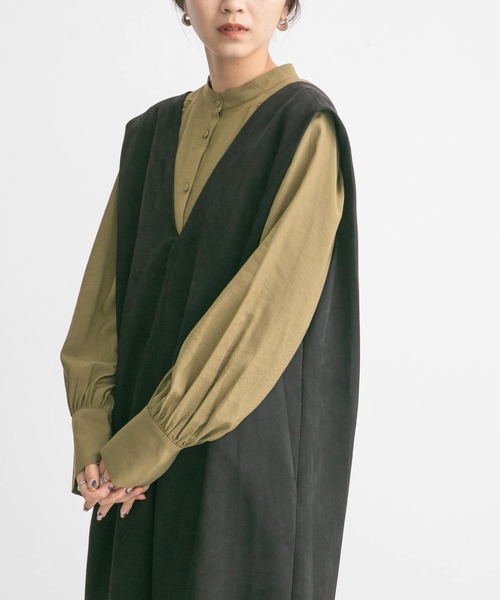 KBF（ケイビーエフ）の「ギャザースリーブトップス（シャツ/ブラウス・レディース・ブラック/カーキ/アイボリー・ONE）」の17枚目の写真