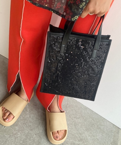 Casselini（キャセリーニ）の「Casselini(キャセリーニ)スパンコールボックストート（ハンドバッグ・レディース・ホワイト/ブラック/シルバー・FREE）」の17枚目の写真