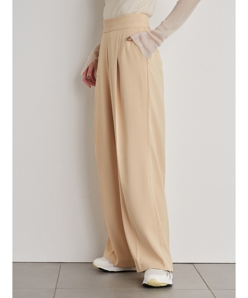 emmi（エミ）の「【emmi atelier】ハイウエストタックパンツ（スラックス・レディース・イエロー/ピンク/ブラック・1/0）」の11枚目の写真