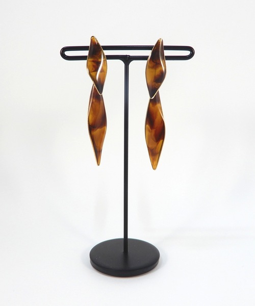 The Rule(ザルール)の「The Rule ザルール : Leaf 2way pierced earring 2連リーフ ピアス(ピアス(両耳用)・レディース・クリア/オフホワイト/グレー/ブラウン・FREE)」の8枚目の写真