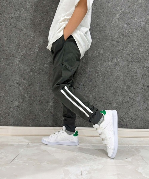 THE CASUAL（カジュアル）の「切り替え裾リブパンツ（スウェットパンツ・キッズ・ダークグリーン/杢グレー/ブラック/ネイビー/ベージュ/チャコール・110cm/120cm/130cm/140cm/150cm/160cm）」の3枚目の写真