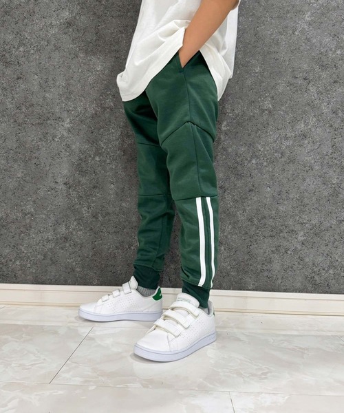 THE CASUAL（カジュアル）の「切り替え裾リブパンツ（スウェットパンツ・キッズ・ダークグリーン/杢グレー/ブラック/ネイビー/ベージュ/チャコール・110cm/120cm/130cm/140cm/150cm/160cm）」の5枚目の写真