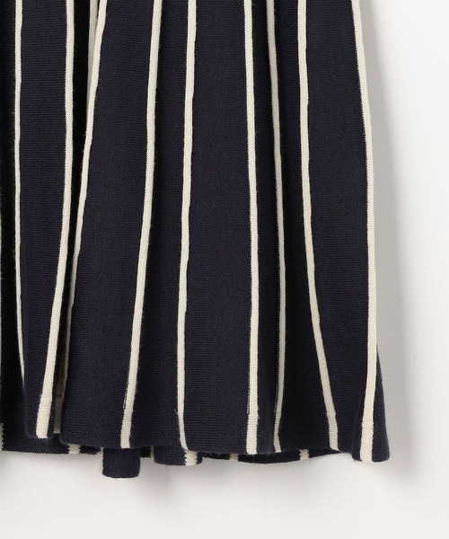 NICOLE white（ニコルホワイト）の「配色ラインニットプリーツスカート（スカート・レディース・ネイビー/オフホワイト/サックスブルー・FREE）」の9枚目の写真