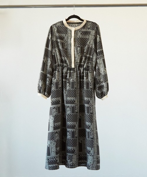 PAPAVER（パパヴェル）の「【PAPAVER】バンドカラー配色OP（ワンピース・レディース・キナリ/ブラック/ブルー・MEDIUM）」の13枚目の写真