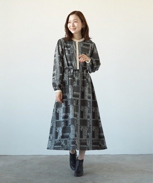 PAPAVER（パパヴェル）の「【PAPAVER】バンドカラー配色OP（ワンピース・レディース・キナリ/ブラック/ブルー・MEDIUM）」の4枚目の写真