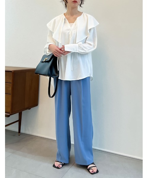 Re:EDIT（リエディ）の「キーネックデザインビッグカラーブラウス（シャツ/ブラウス・レディース・イエロー/ブルー/ホワイト/ブラック・LARGE/MEDIUM）」の14枚目の写真