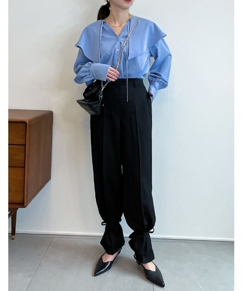 Re:EDIT（リエディ）の「キーネックデザインビッグカラーブラウス（シャツ/ブラウス・レディース・イエロー/ブルー/ホワイト/ブラック・LARGE/MEDIUM）」の20枚目の写真