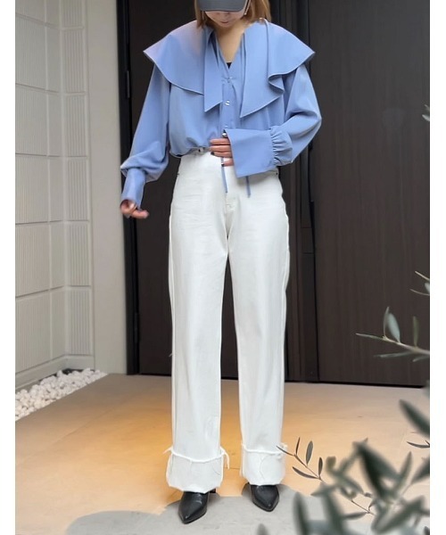 Re:EDIT（リエディ）の「キーネックデザインビッグカラーブラウス（シャツ/ブラウス・レディース・イエロー/ブルー/ホワイト/ブラック・LARGE/MEDIUM）」の21枚目の写真