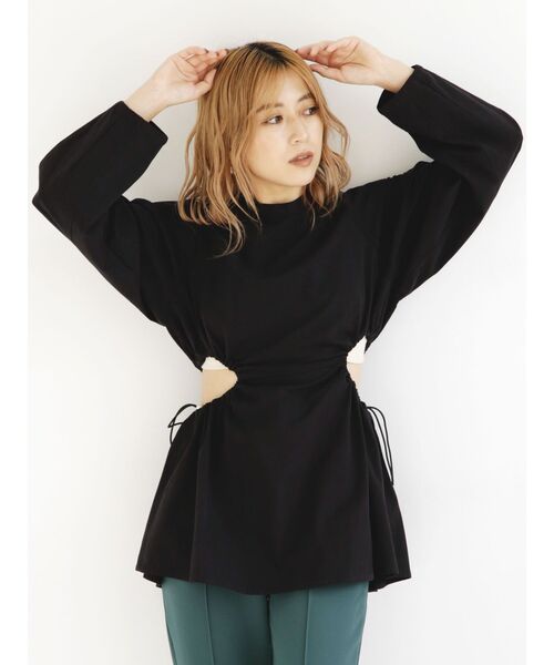 MURUA(ムルーア)の「サイドオープンブラウス(シャツ/ブラウス・レディース・ブラック/ベージュ・FREE)」の3枚目の写真