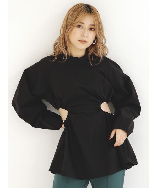 MURUA(ムルーア)の「サイドオープンブラウス(シャツ/ブラウス・レディース・ブラック/ベージュ・FREE)」の5枚目の写真