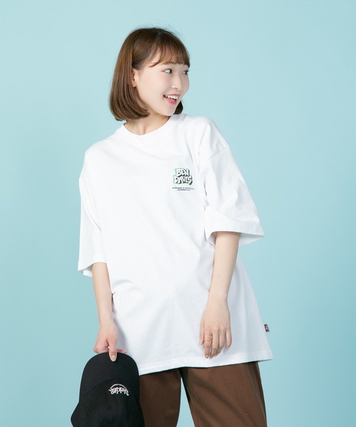 BEN DAVIS(ベンデイビス)の「【BEN DAVIS/ベンデイビス】バックプリント ワンポイントブランドロゴ Tシャツ Y2K(Tシャツ/カットソー・メンズ・チャコールグレー/ホワイト/オフホワイト/ピンク/ブルー/グリーン/その他/ホワイト系その他・SMALL/MEDIUM/LARGE/X-LARGE)」の3枚目の写真