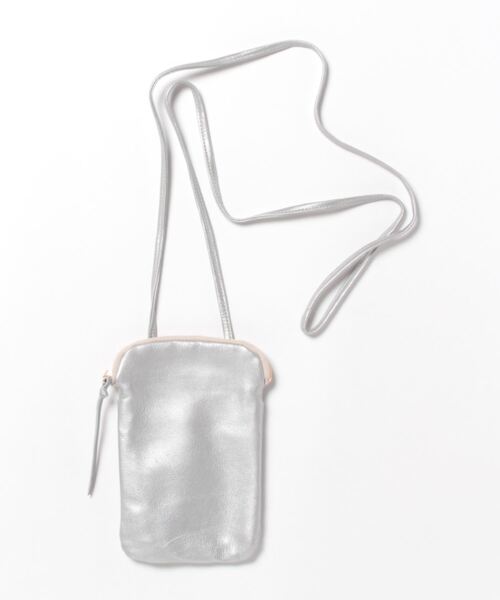 Ampersand(アンパサンド)の「Ampersand / アンパサンド ソフトレザー スマホポシェット フォンポーチ soft leather phone pochette AP21 A12 APS(ショルダーバッグ・レディース・ブラック/シルバー/ゴールド・FREE)」の20枚目の写真