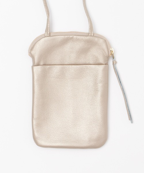 Ampersand(アンパサンド)の「Ampersand / アンパサンド ソフトレザー スマホポシェット フォンポーチ soft leather phone pochette AP21 A12 APS(ショルダーバッグ・レディース・ブラック/シルバー/ゴールド・FREE)」の13枚目の写真