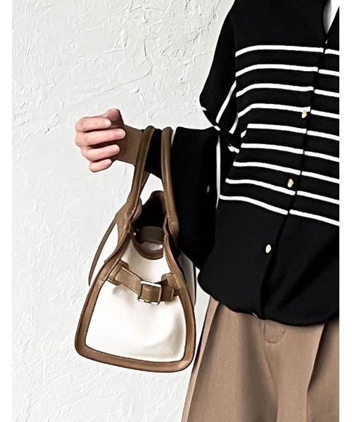 Re:EDIT（リエディ）の「フェイクレザー切り替えスクエアボストンバッグ（ボストンバッグ・レディース・ブラウン/ブラック・FREE）」の6枚目の写真