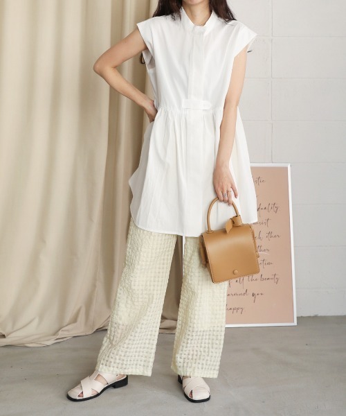 Bab(バブ)の「スクエアショルダーバッグ(ハンドバッグ・レディース・ブラック/ベージュ/アイボリー/キャメル・ONESIZE)」の8枚目の写真