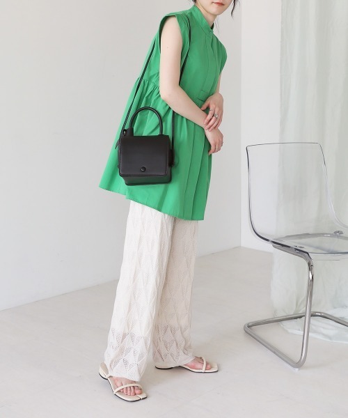 Bab(バブ)の「スクエアショルダーバッグ(ハンドバッグ・レディース・ブラック/ベージュ/アイボリー/キャメル・ONESIZE)」の20枚目の写真