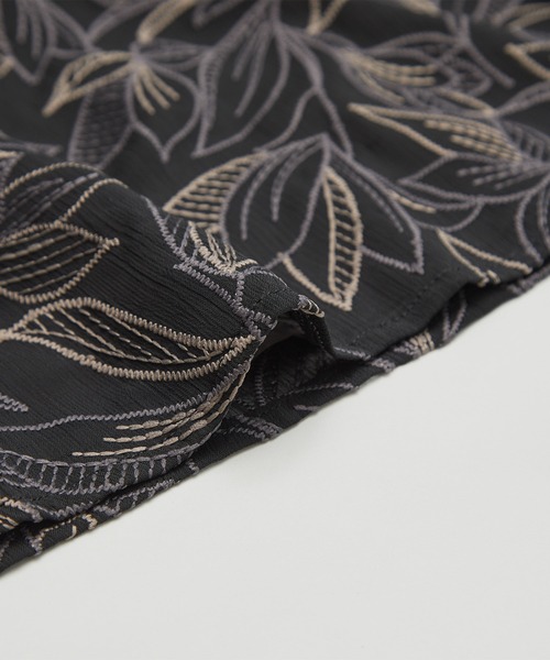 ROPE' PICNIC（ロペピクニック）の「【emur/エミュール】洗える/セットアップ対応/楊柳刺繍ブラウス（シャツ/ブラウス・レディース・ブラック/オフホワイト・38）」の7枚目の写真