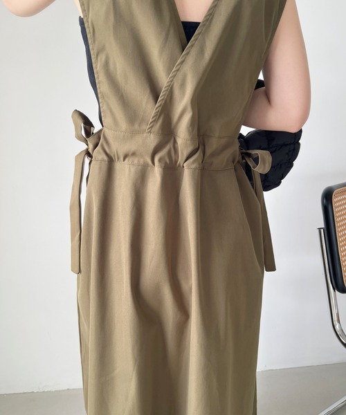 CLEA（クレア）の「Vネック ウエストリボン フレアジャンスカ