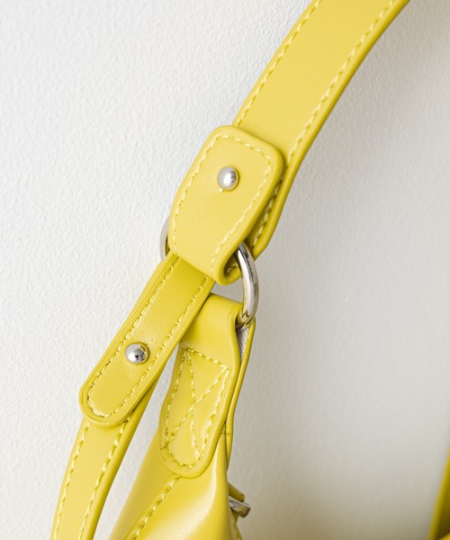 COLONY 2139（コロニートゥーワンスリーナイン）の「ハーフムーンバッグ（ショルダーバッグ・レディース・オフホワイト/イエロー/ブラック・FREE）」の8枚目の写真