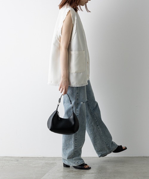 COLONY 2139（コロニートゥーワンスリーナイン）の「ハーフムーンバッグ（ショルダーバッグ・レディース・オフホワイト/イエロー/ブラック・FREE）」の16枚目の写真