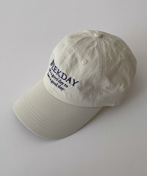 CANAL JEAN（キャナルジーン）の「smileyranna "WEEKDAY"刺繍ナイロンCAP（キャップ・レディース・クリーム・ONE SIZE）」の10枚目の写真