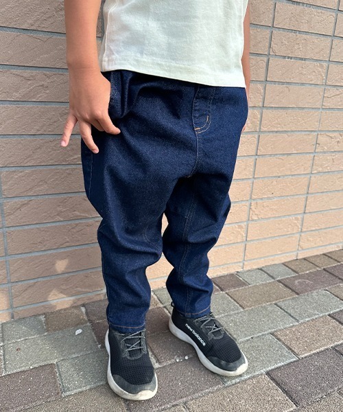 petit main（プティマイン）の「テーパードデニムパンツ（デニムパンツ・キッズ・ライトブルー/ネイビー/ブラック・110cm/90cm/120cm/100cm/130cm）」の12枚目の写真