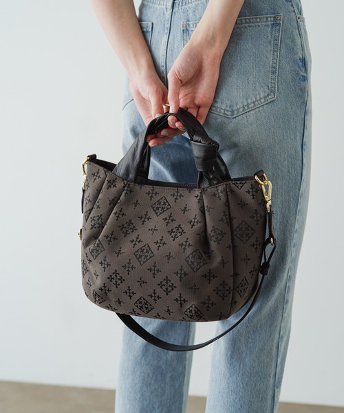 russet（ラシット）の「ノットデザイン2WAYトートバッグ(CE-1091)（トートバッグ・レディース・グレー/ライトグレー/ベージュ・FREE）」の2枚目の写真