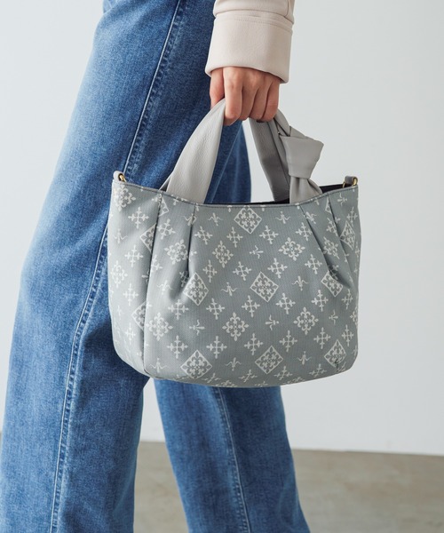 russet（ラシット）の「ノットデザイン2WAYトートバッグ(CE-1091)（トートバッグ・レディース・グレー/ライトグレー/ベージュ・FREE）」の12枚目の写真