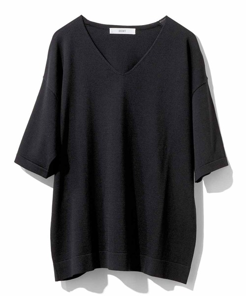 IEDIT（イディット）の「ＩＥＤＩＴ　Ｔシャツライクに着たい　接触冷感が心地よいシャリ感シンプルニット（ニット/セーター・レディース・ライトグレー/カーキ/ブラック・SMALL/MEDIUM/LARGE/X-LARGE/XX-LARGE/XXX-LARGE）」の9枚目の写真