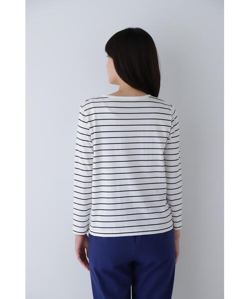 human woman(ヒューマンウーマン)の「◆オーガニック綿天竺長袖ボーダーTシャツ(Tシャツ/カットソー・レディース・ダークインディゴブルー・MEDIUM/LARGE)」の6枚目の写真