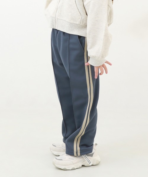 devirock（デビロック）の「【セットアップ可能】サイドライン ワイドパンツ（スウェットパンツ・キッズ・バイオレット/アイボリー/ブラック/グリーン/ネイビー/グレー/ピンク系3/ブルー系/ダークブラウン・100cm/110cm/120cm/130cm/140cm/150cm/160cm）」の6枚目の写真