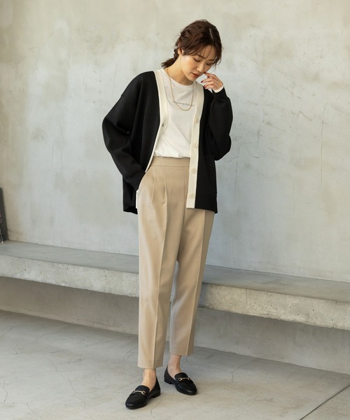 GLOBAL WORK（グローバルワーク）の「リッチライトニットVネックカーディガン/905138（カーディガン/ボレロ・レディース・グレイッシュベージュ/ブルー系その他/ブラック系その他/ライトグレー/ホワイト系その他/スミクロ/ブラック系その他2/ネイビー/ボルドー・MEDIUM/LARGE）」の11枚目の写真