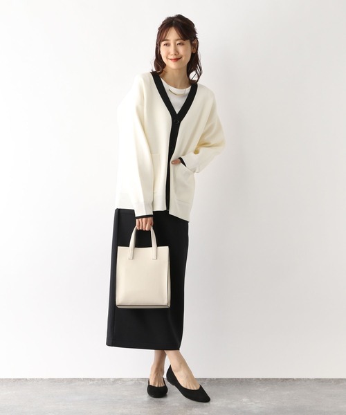 GLOBAL WORK（グローバルワーク）の「リッチライトニットVネックカーディガン/905138（カーディガン/ボレロ・レディース・グレイッシュベージュ/ブルー系その他/ブラック系その他/ライトグレー/ホワイト系その他/スミクロ/ブラック系その他2/ネイビー/ボルドー・MEDIUM/LARGE）」の15枚目の写真