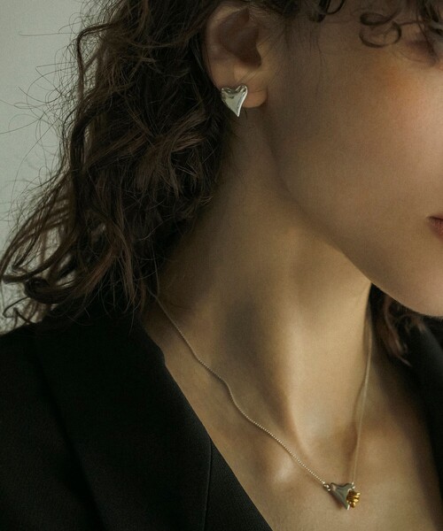 LAPUIS（ラピュイ）の「＜LAPUIS＞Coil Heart ピアス（ピアス（両耳用）・レディース・その他1・FREE）」の12枚目の写真