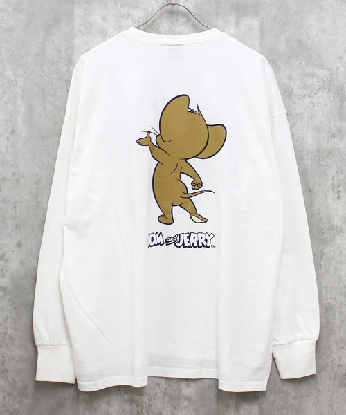 Tom＆Jerry（トムアンドジェリー）の「TOM&JERRY　トム＆ジェリー　BIG　長袖Tシャツ（Tシャツ/カットソー・メンズ・オフホワイト/杢グレー/チャコール/ホワイト系/ダークグリーン/パープル/ブラック/ベージュ/ホワイト系1/ホワイト系2/グレー系/ブラック系/ネイビー/オレンジ/ベージュ系/ダークグリーン系・M/XL/L）」の2枚目の写真