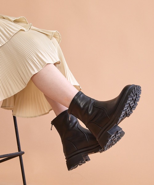 paravion（パラビオン）の「ストレッチショートブーツ（ブーツ・レディース・アイボリー/ブラック・38/39）」の21枚目の写真