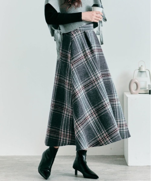 kirakiraShop(キラキラショップ)の「ツイード チェック フレア スカート(スカート・レディース・テラコッタ/ブラウン/ネイビー/グレー・L/M)」の2枚目の写真