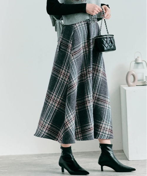 kirakiraShop(キラキラショップ)の「ツイード チェック フレア スカート(スカート・レディース・テラコッタ/ブラウン/ネイビー/グレー・L/M)」の14枚目の写真