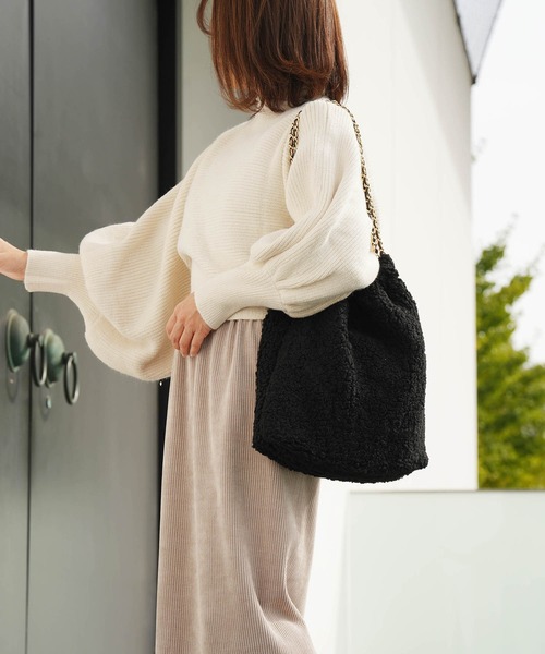 ZAKKA-BOX（ザッカボックス）の「ボアチェーンバッグ（ショルダーバッグ・レディース・ベージュ/ブラック/キャメル/モカ/イエロー系その他・FREE）」の11枚目の写真