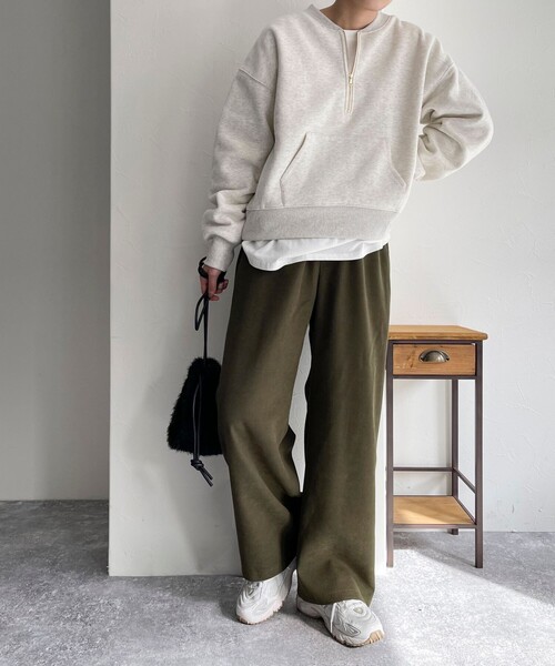 fredy emue（フレディエミュ）の「シルキーウォームツイルセミワイドパンツ（その他パンツ・レディース・ブラック/オフホワイト/カーキ/サックスブルー・36/38）」の14枚目の写真