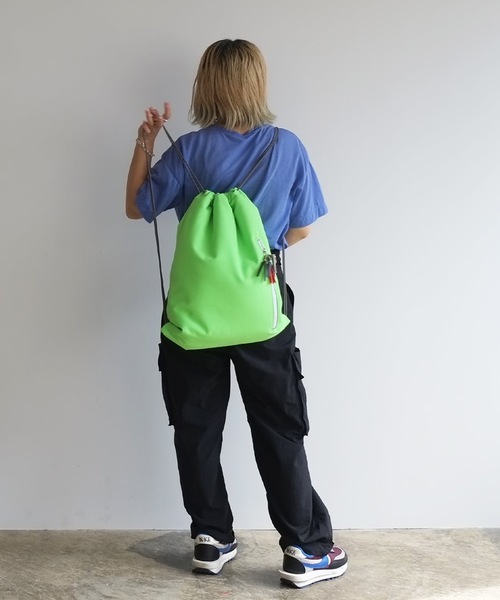 Magine（マージン）の「cheek: knapsack チークナップサック（バックパック/リュック・レディース・ブラック/グリーン/ピンク/イエロー・FREE）」の6枚目の写真