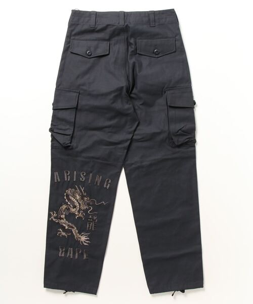 A BATHING APE（アベイシングエイプ）の「YEAR OF DRAGON ARMY PANTS