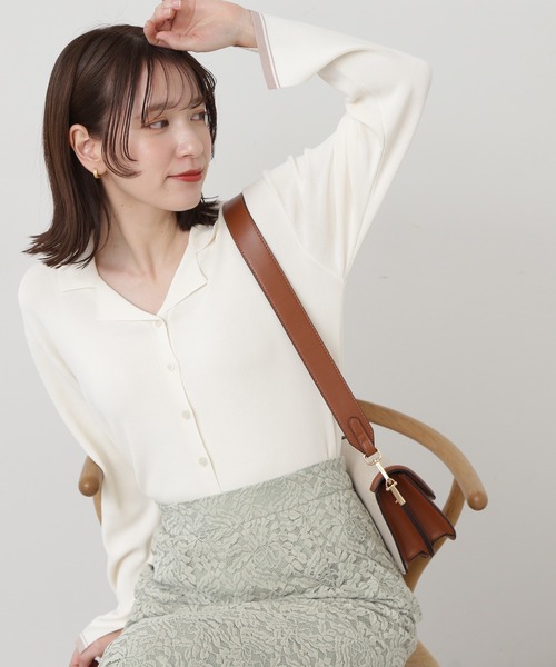 N.(N. Natural Beauty Basic)(エヌエヌナチュラルビューティーベーシック)の「◆バイカラー総針カイキンニット(ニット/セーター・レディース・ベージュ/オフホワイト/ネイビー・MEDIUM)」の2枚目の写真