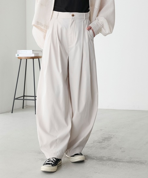 forksy.（フォルクシー）の「【forksy.】タックボリュームクラウンパンツ（スラックス・レディース・グレイッシュベージュ/ダークグレー/ピンク/ライトブルー・L/M）」の16枚目の写真