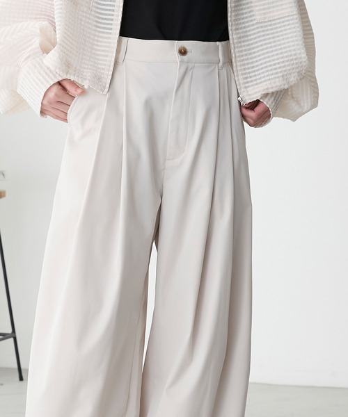 forksy.（フォルクシー）の「【forksy.】タックボリュームクラウンパンツ（スラックス・レディース・グレイッシュベージュ/ダークグレー/ピンク/ライトブルー・L/M）」の20枚目の写真