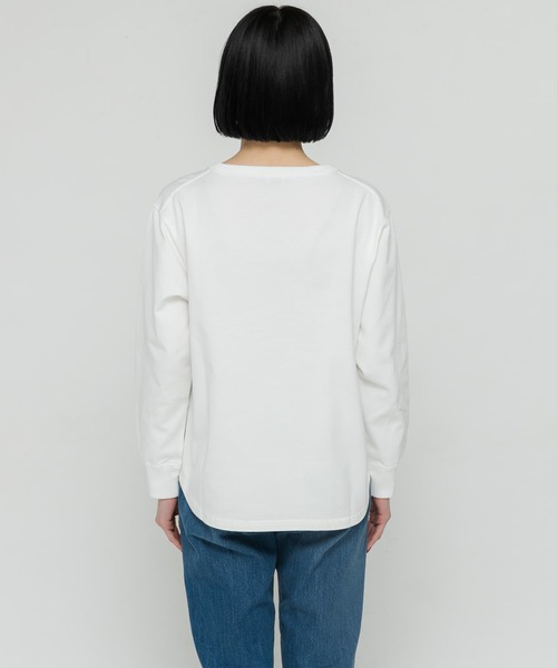 URBAN RESEARCH DOORS（アーバンリサーチドアーズ）の「USAコットンロングスリーブプルオーバー（Tシャツ/カットソー・レディース・オフホワイト/ブルー/チャコールグレー・MEDIUM）」の13枚目の写真